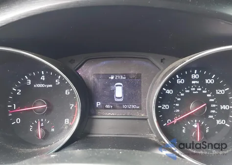 2019 Kia Sedona Lx z USA, uszkodzony, nr VIN KNDMB5C13K6540231